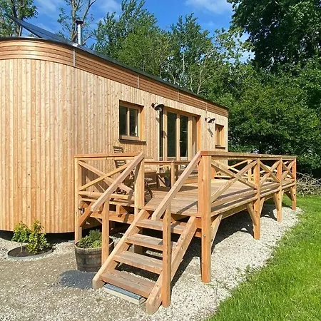 別荘 For 2 People *